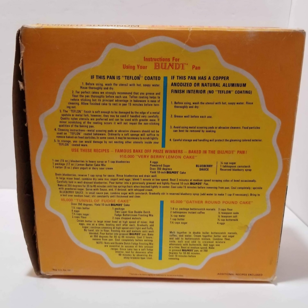 "Vintage" Nordic Ware Jumbo Fluted Bundt Pan In Original Box - Picture 5 of 10